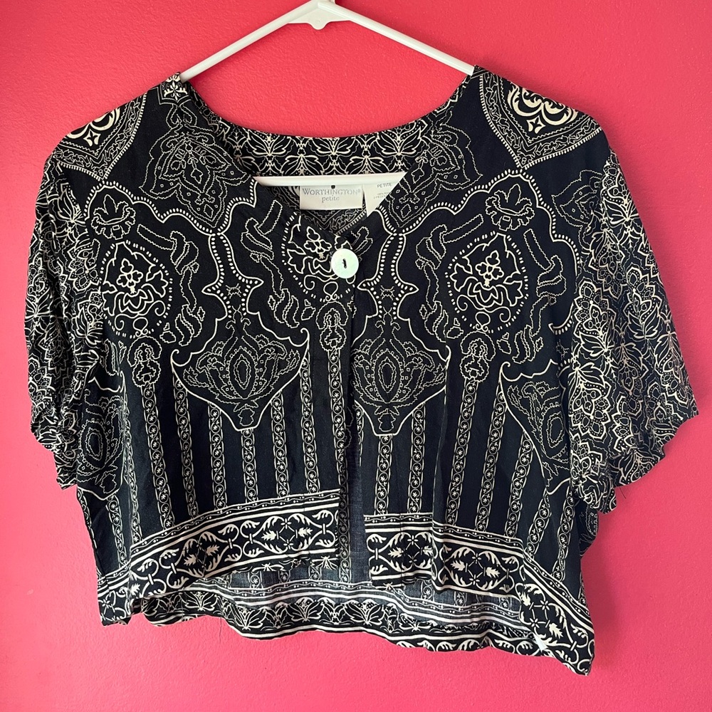 WORTHINGTON Petite Crop Top